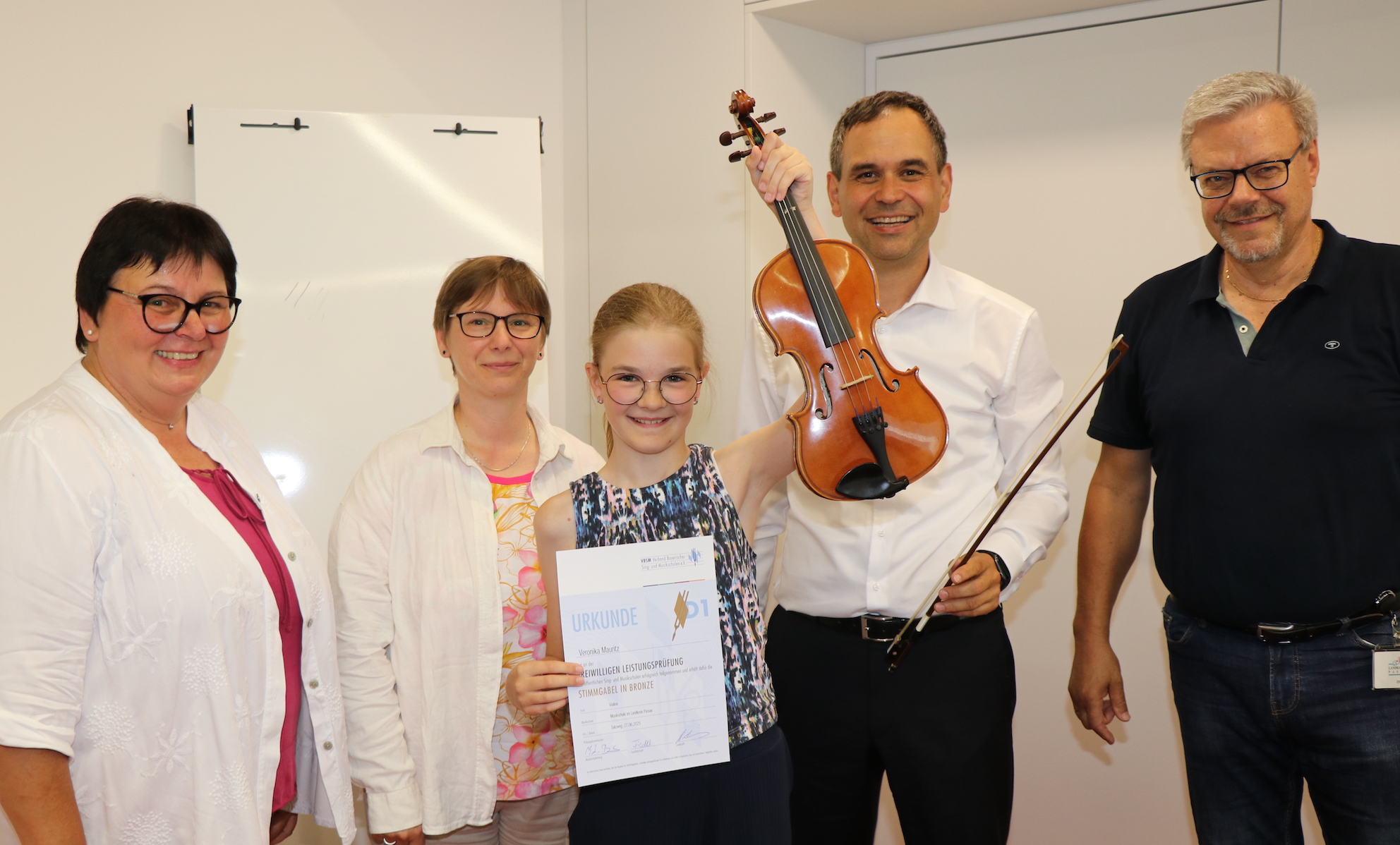 Pruefung KMS 2025-2.JPG Leider haben wir keinen Alternativtext zu diesem Bild, aber wir arbeiten daran.