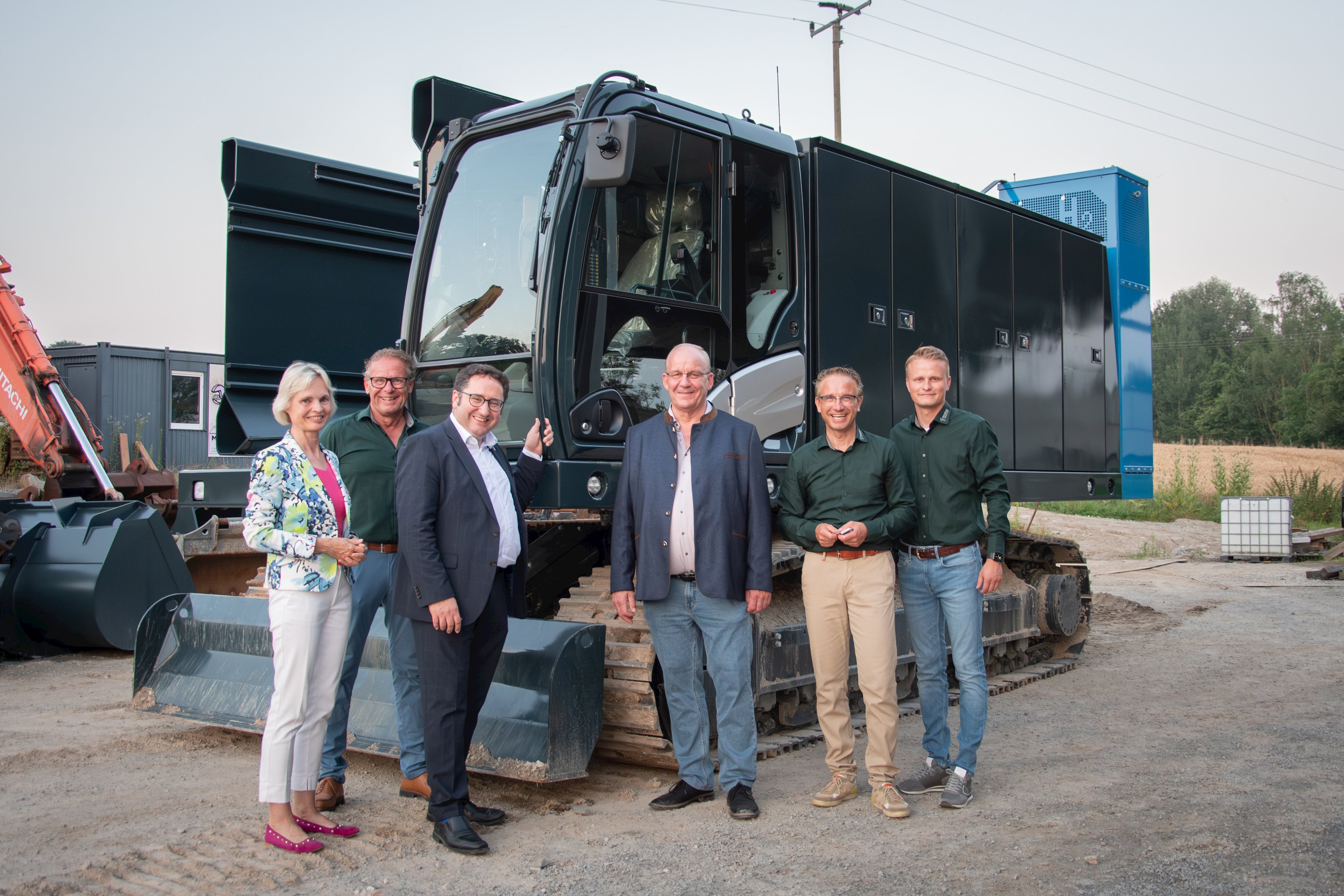 Fürstenzeller Firma entwickelt Baustellenfahrzeug mit Wasserstoff-Motor 