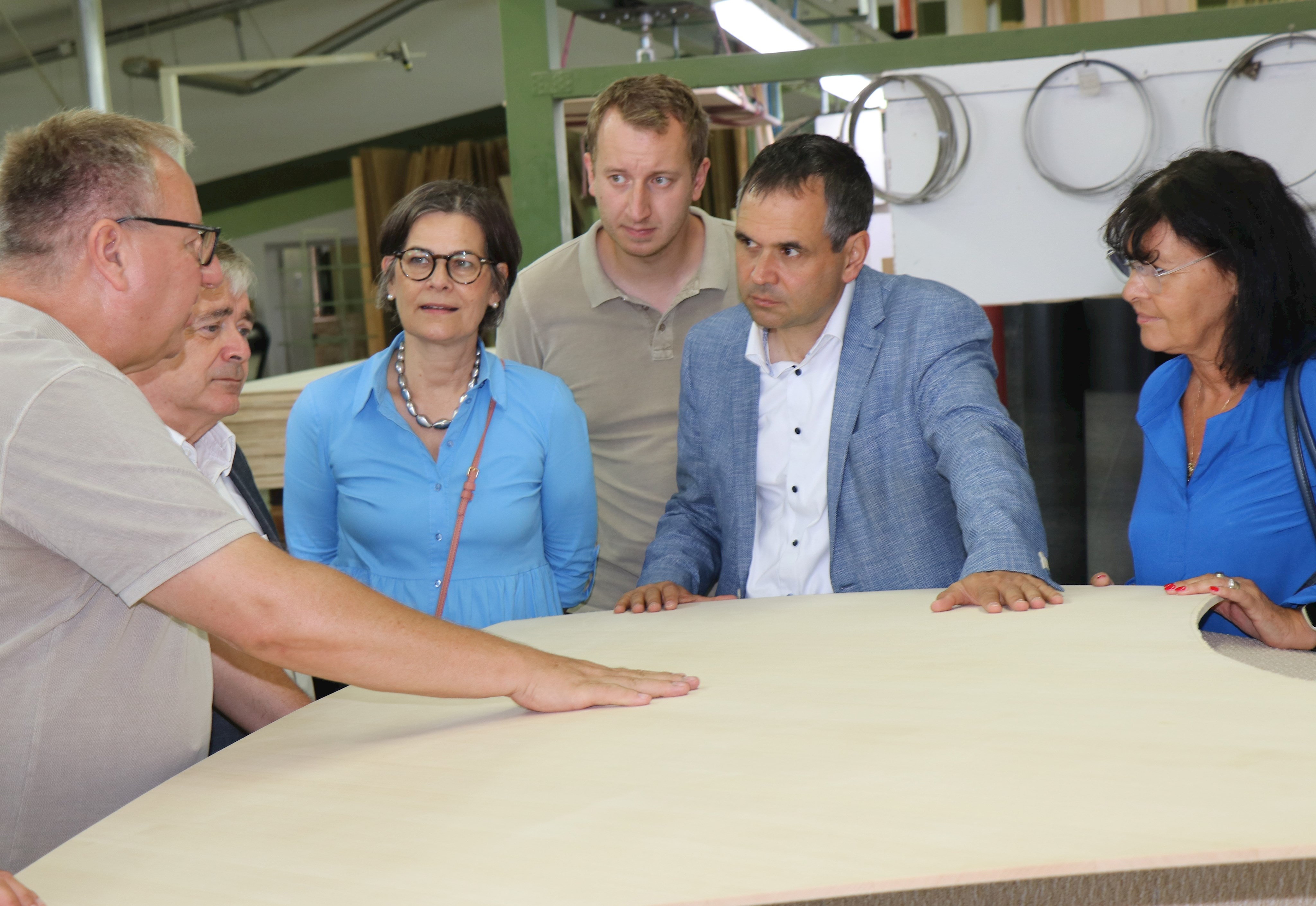 Betriebsbesuch Holzwerke Strunz - Resonanzboden