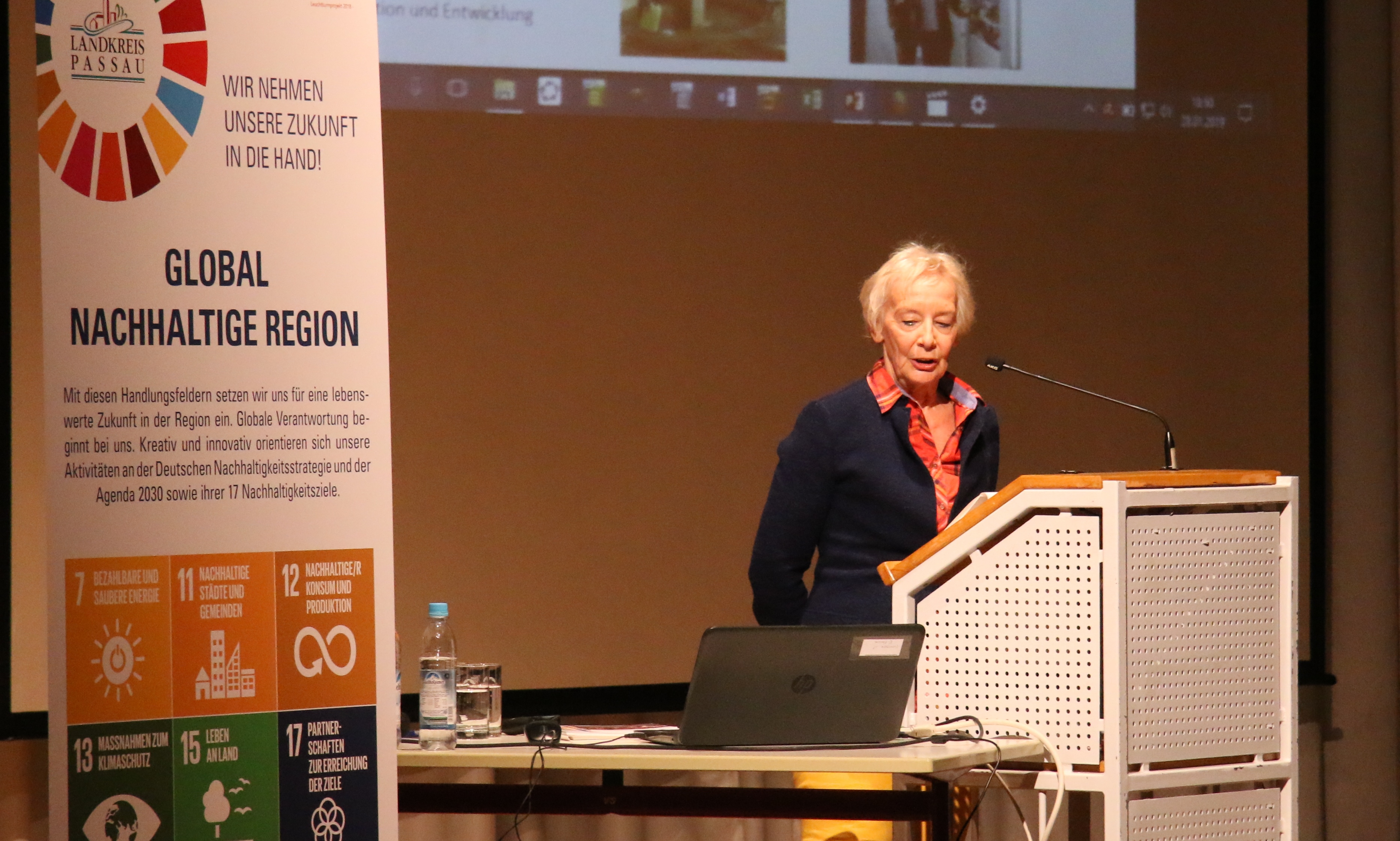 Anette Turmann informierte die Konferenzteilnehmer über die Rolle der Kommunen bei der Umsetzung der Agenda 2030.